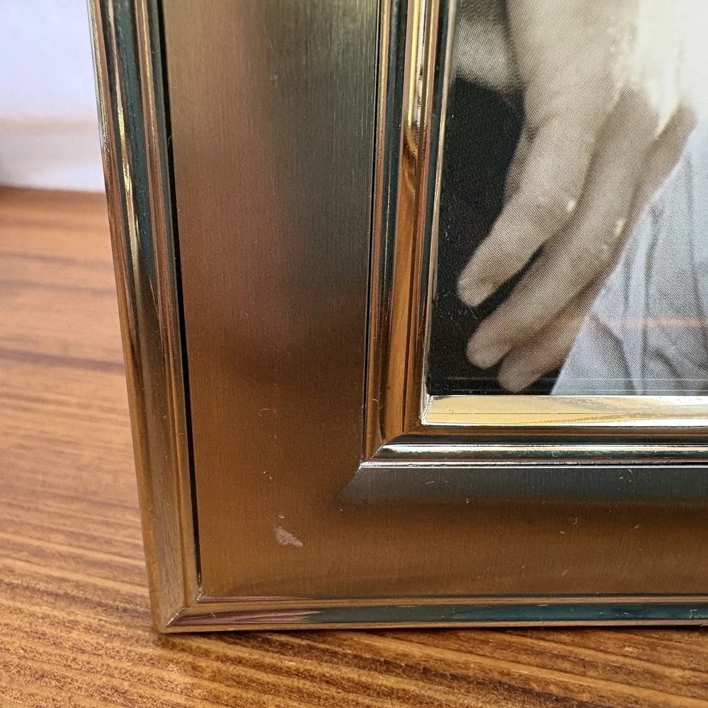 Fetco Home Decor Newport Hue Pewter Double 5x7 Hinged Folding Picture Frame